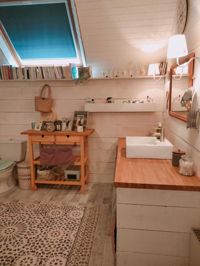 Chambre Familiale Anna "Mon Lit Au Pre" , Jusqu'A 4 Adultes Et 2 Enfants Avec Piscine Familles, Couples Ou Femmes Seulement Pontours Bagian luar foto